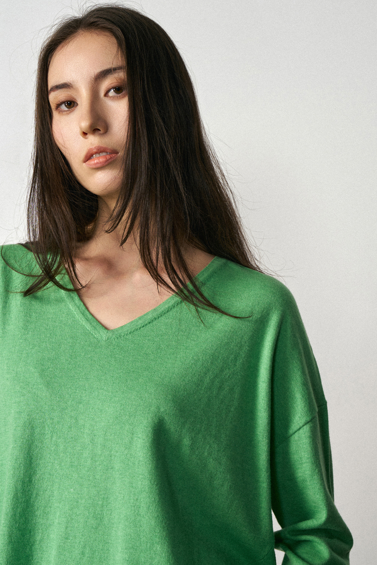Classic V Neck N.2403 - Grass