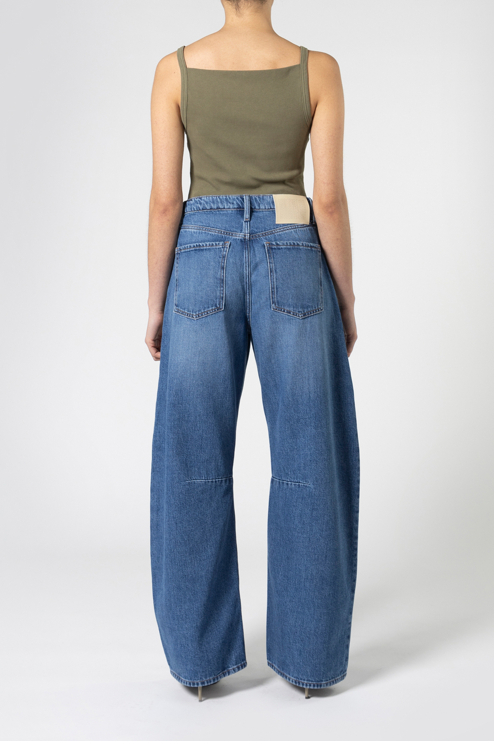 Vera Barrel Leg Jeans - Americana