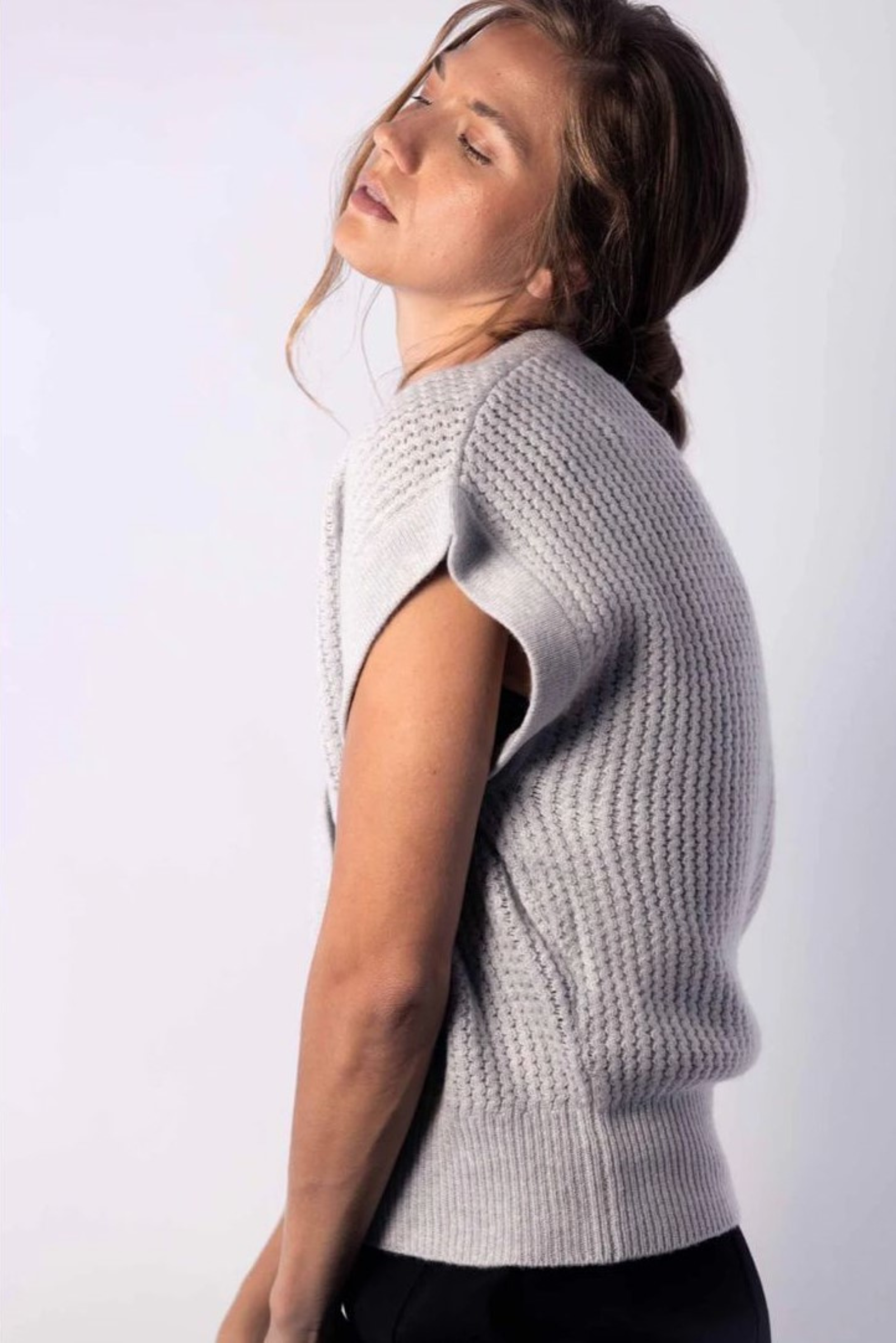 Sleeveless Cardigan - Grey