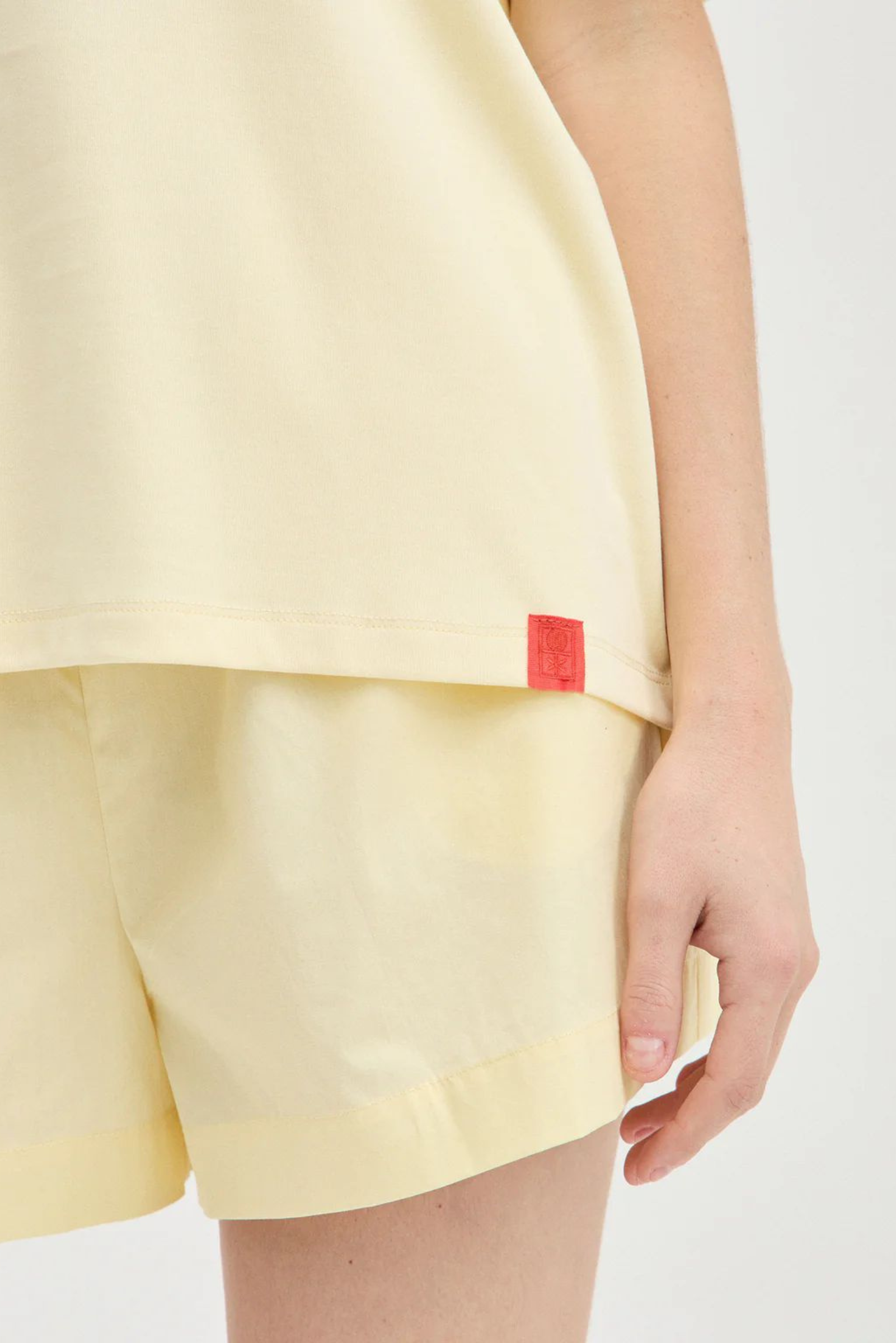 Relaxed Tee - Butter