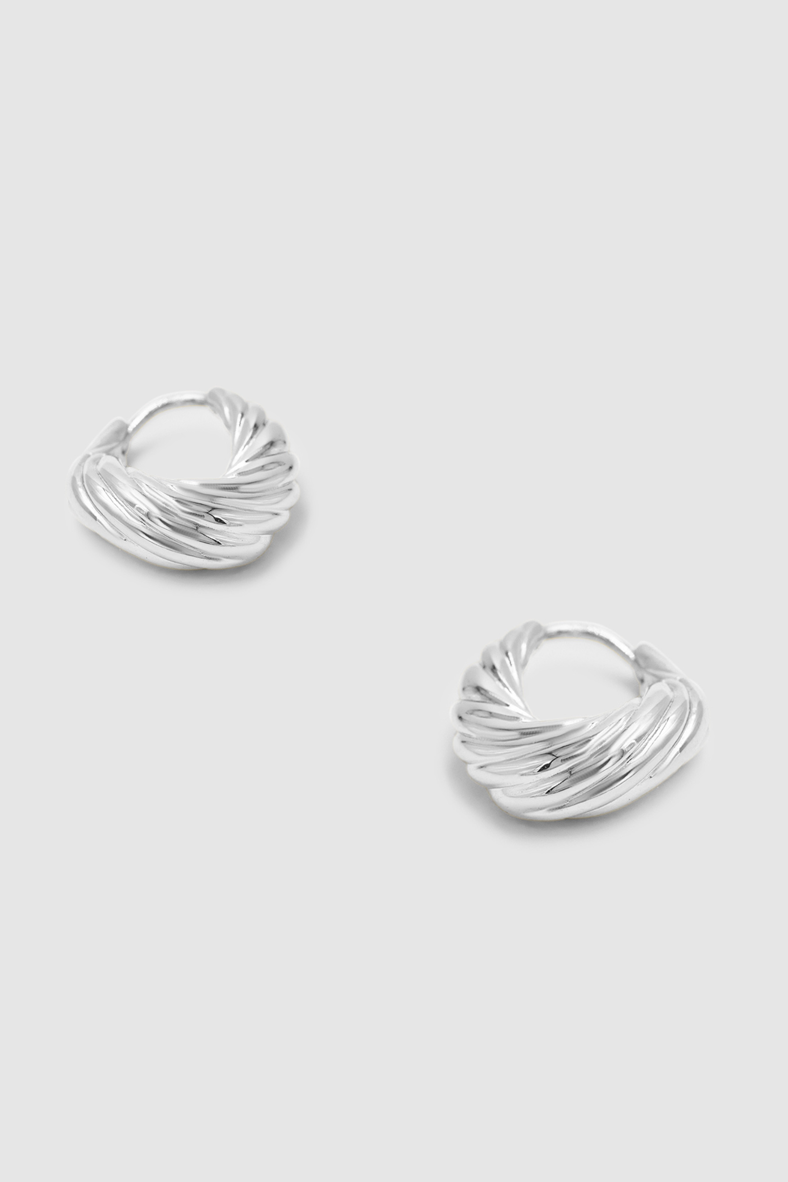 Olar Twist Hoops