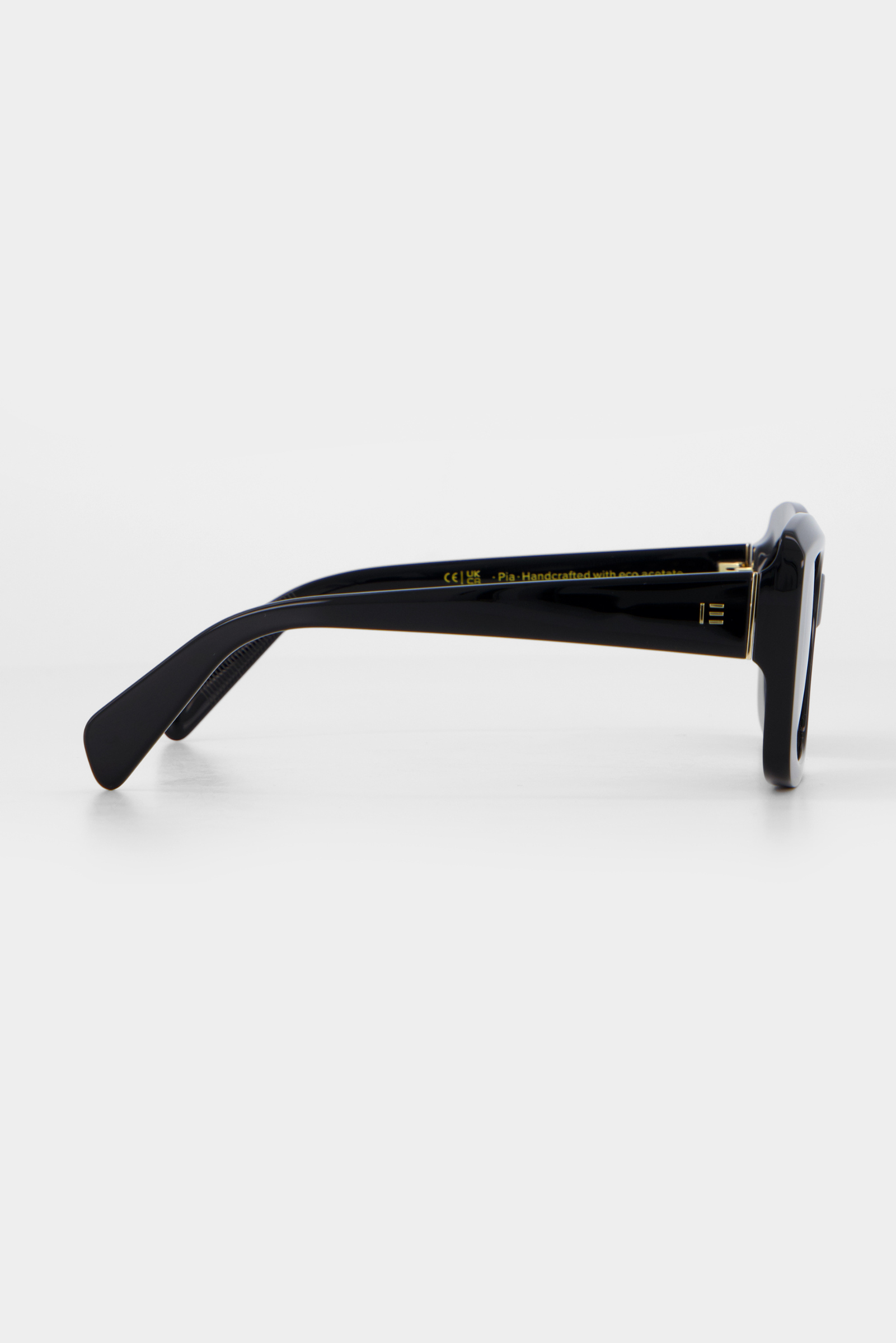 Pia Sunglasses - Black