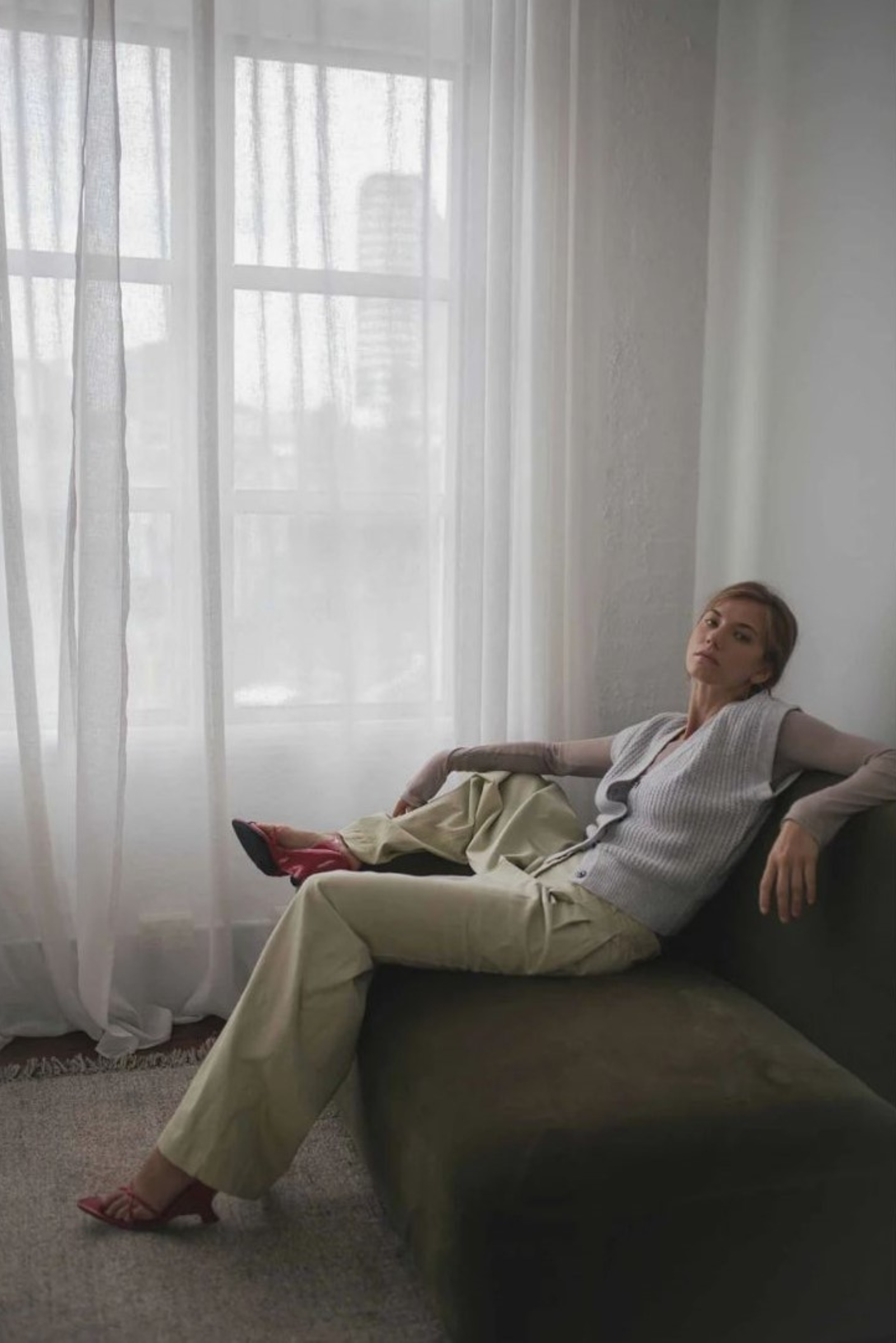 Sleeveless Cardigan - Grey