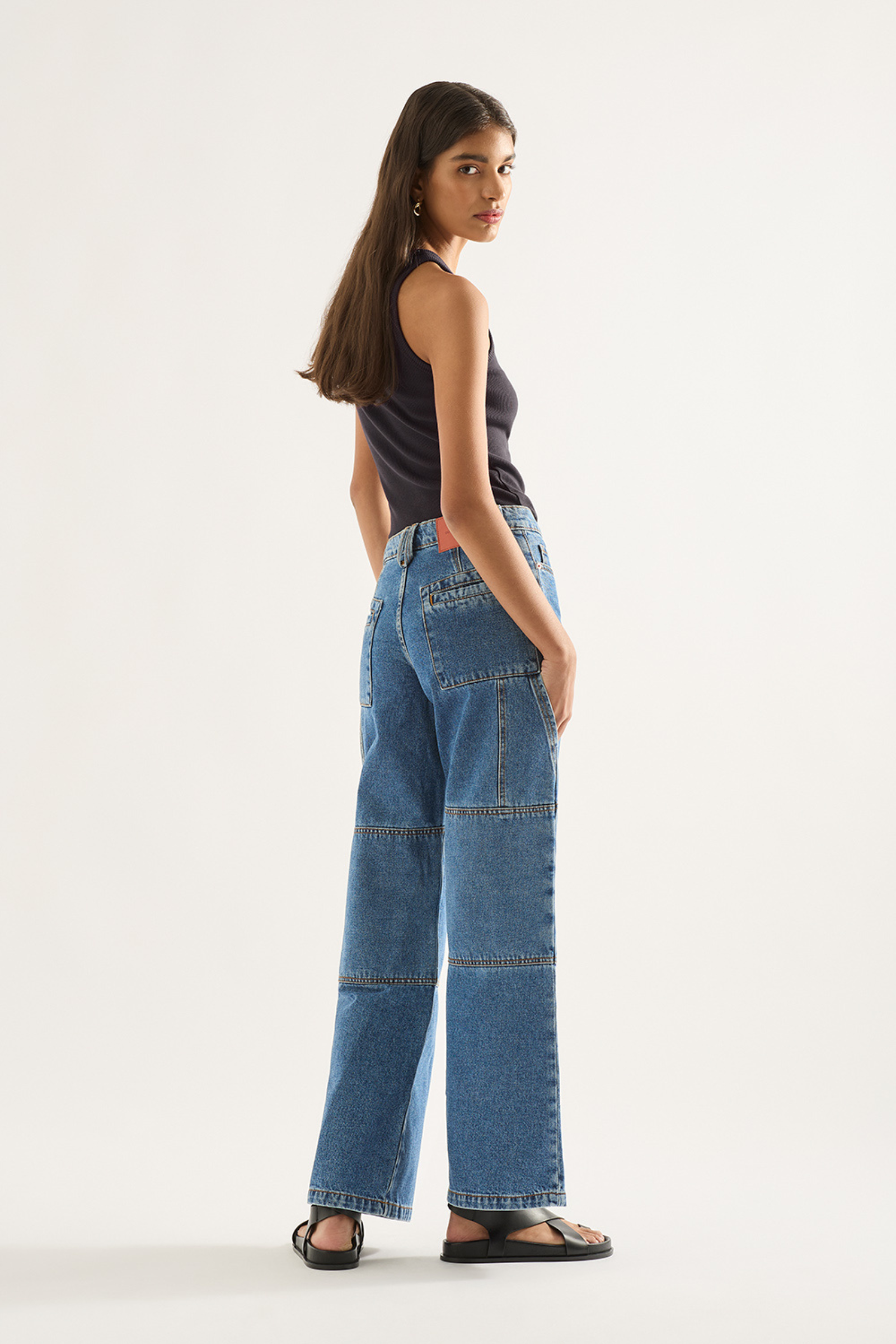 Outland Bianca Jeans - Moment Mid Blue