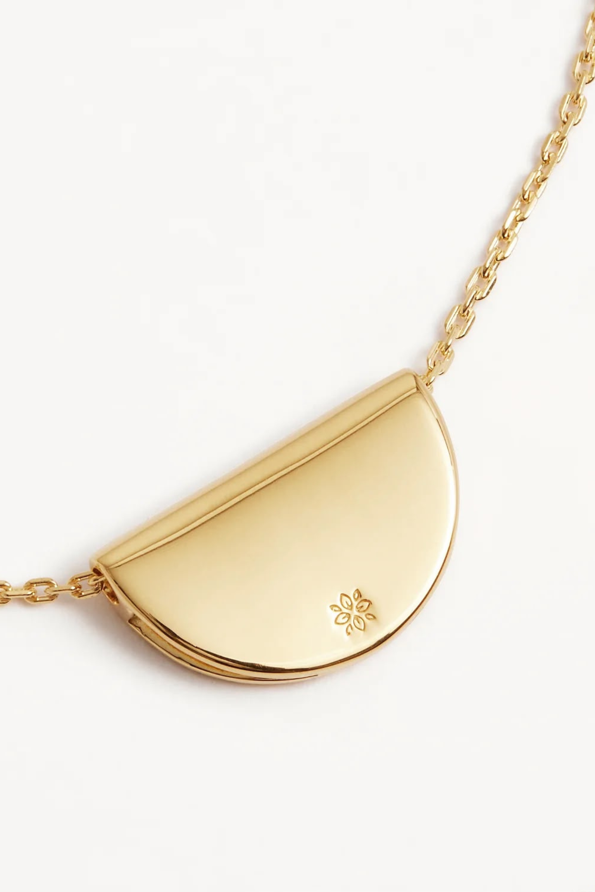 Lotus Necklace - Gold