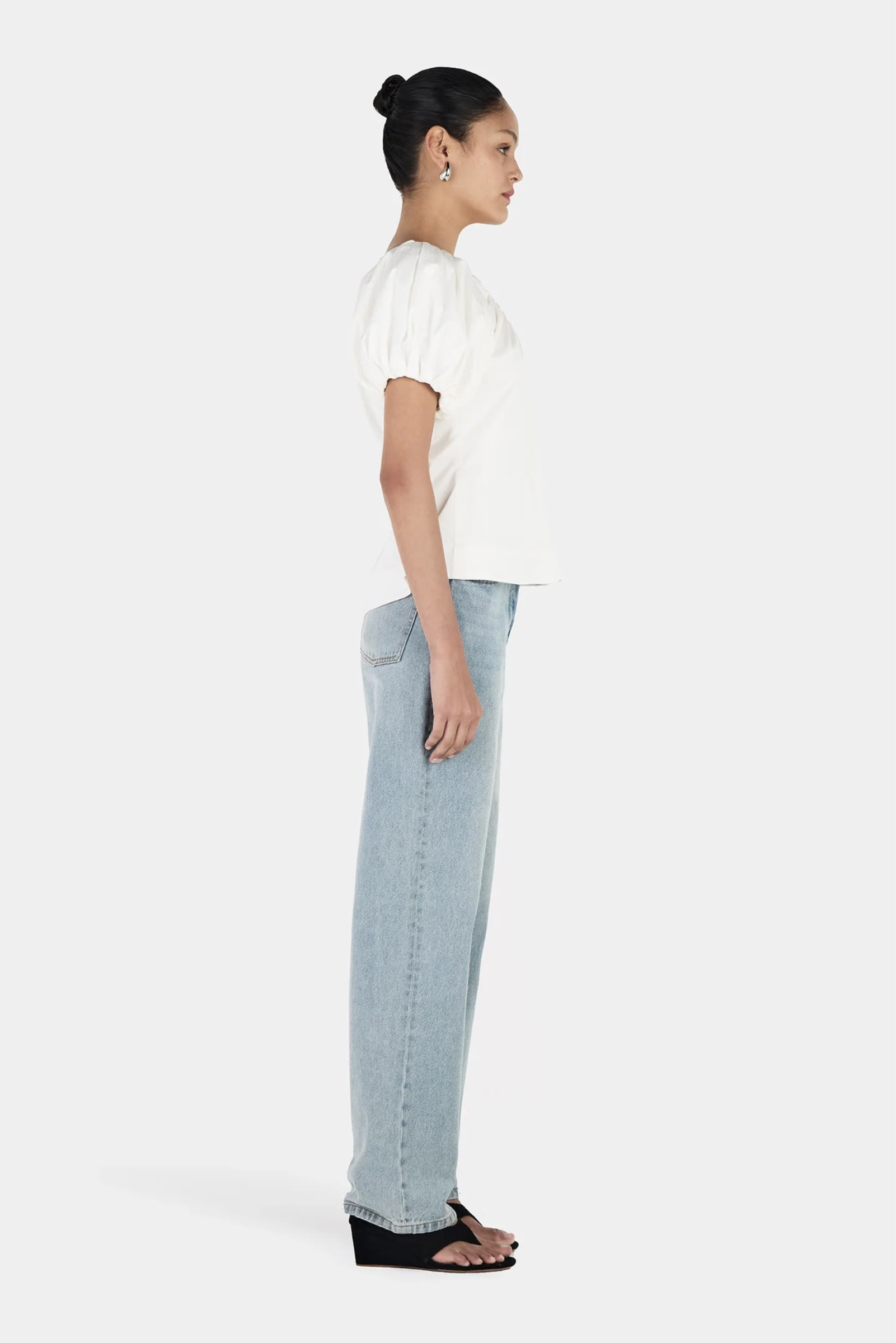 Thandie Top - Ivory