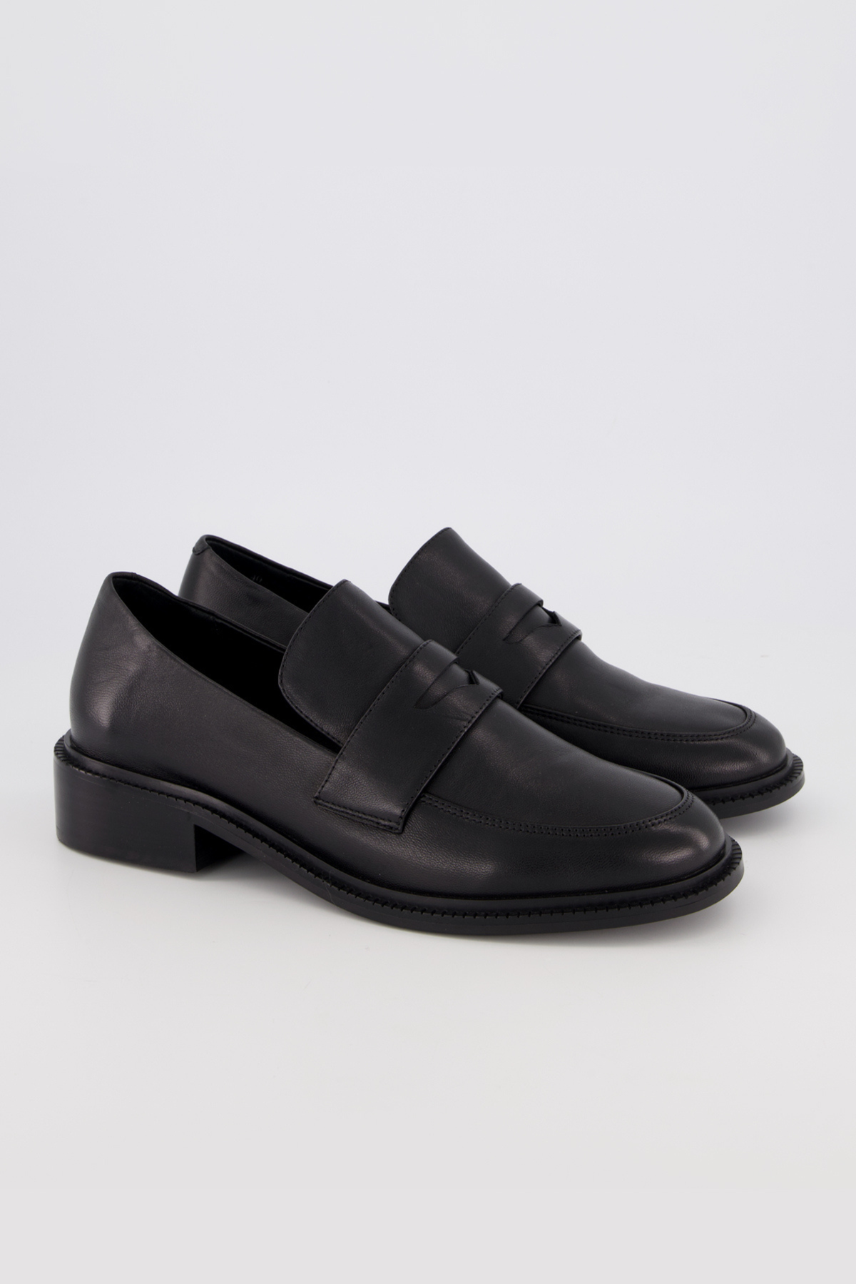Knox Loafer - Black
