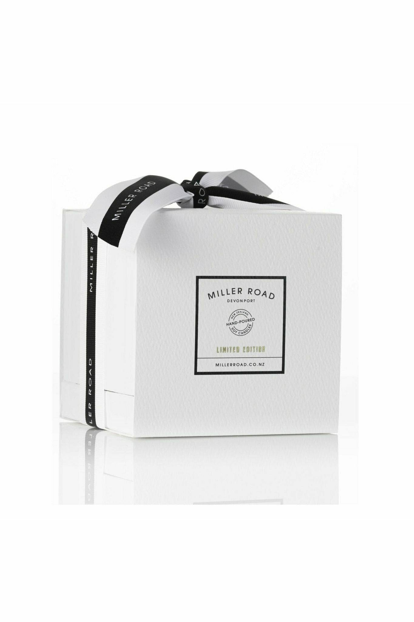 WHITE LUXURY CANDLE - MILLER ROAD - Coko