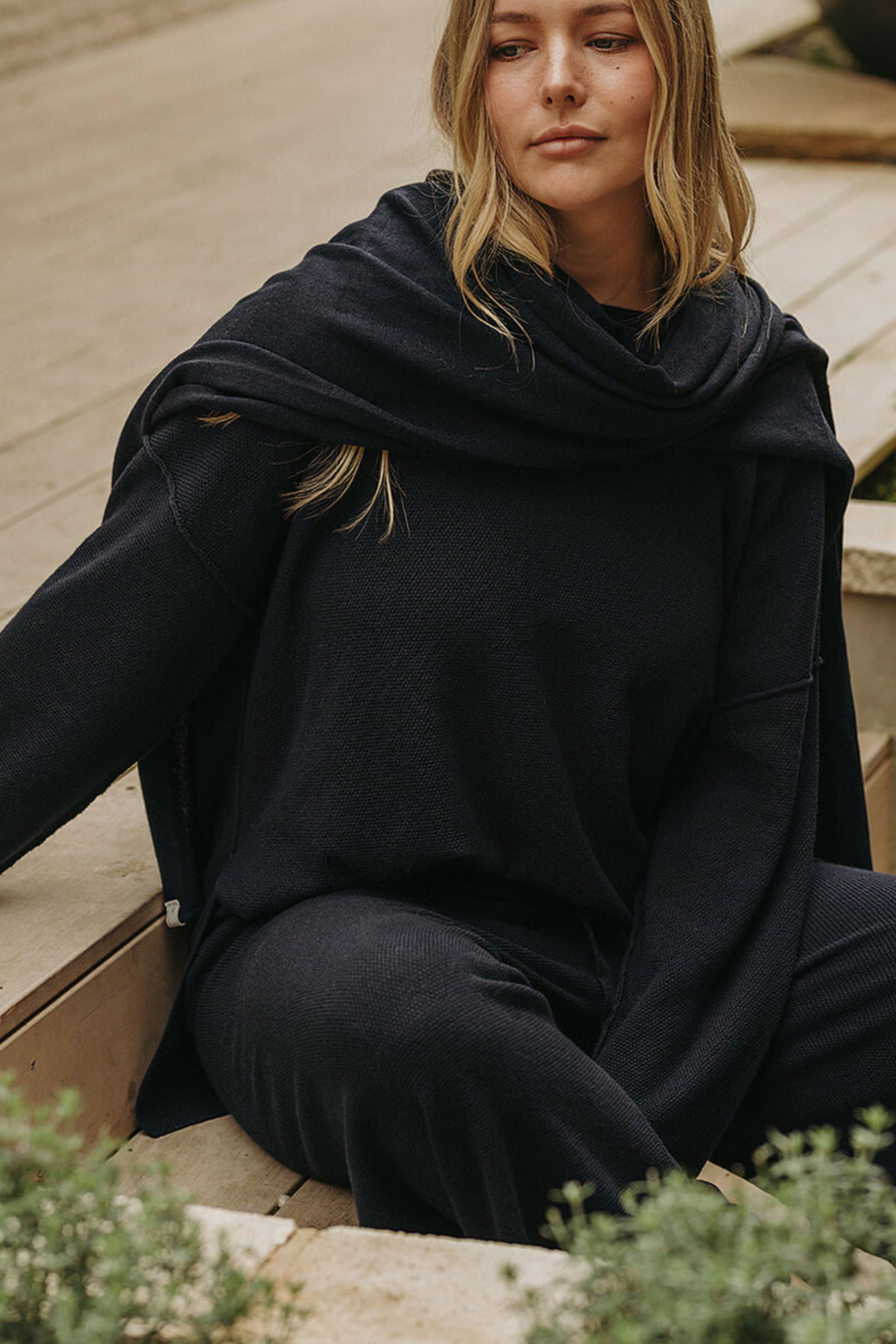 Winter Retreat Wrap - Deep Ocean