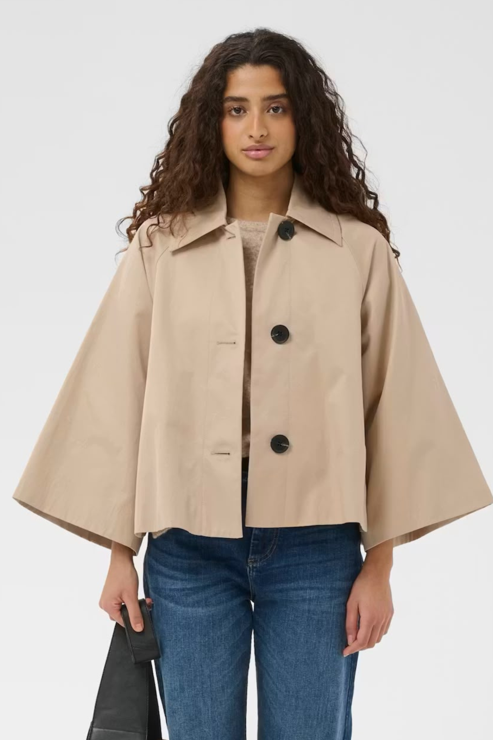 Hinona Cape Jacket - Sandstone