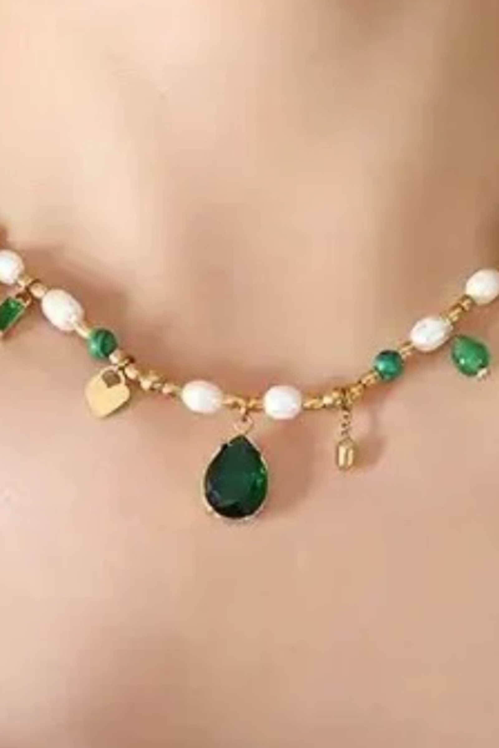 Charm Me Up Necklace - Emerald Green
