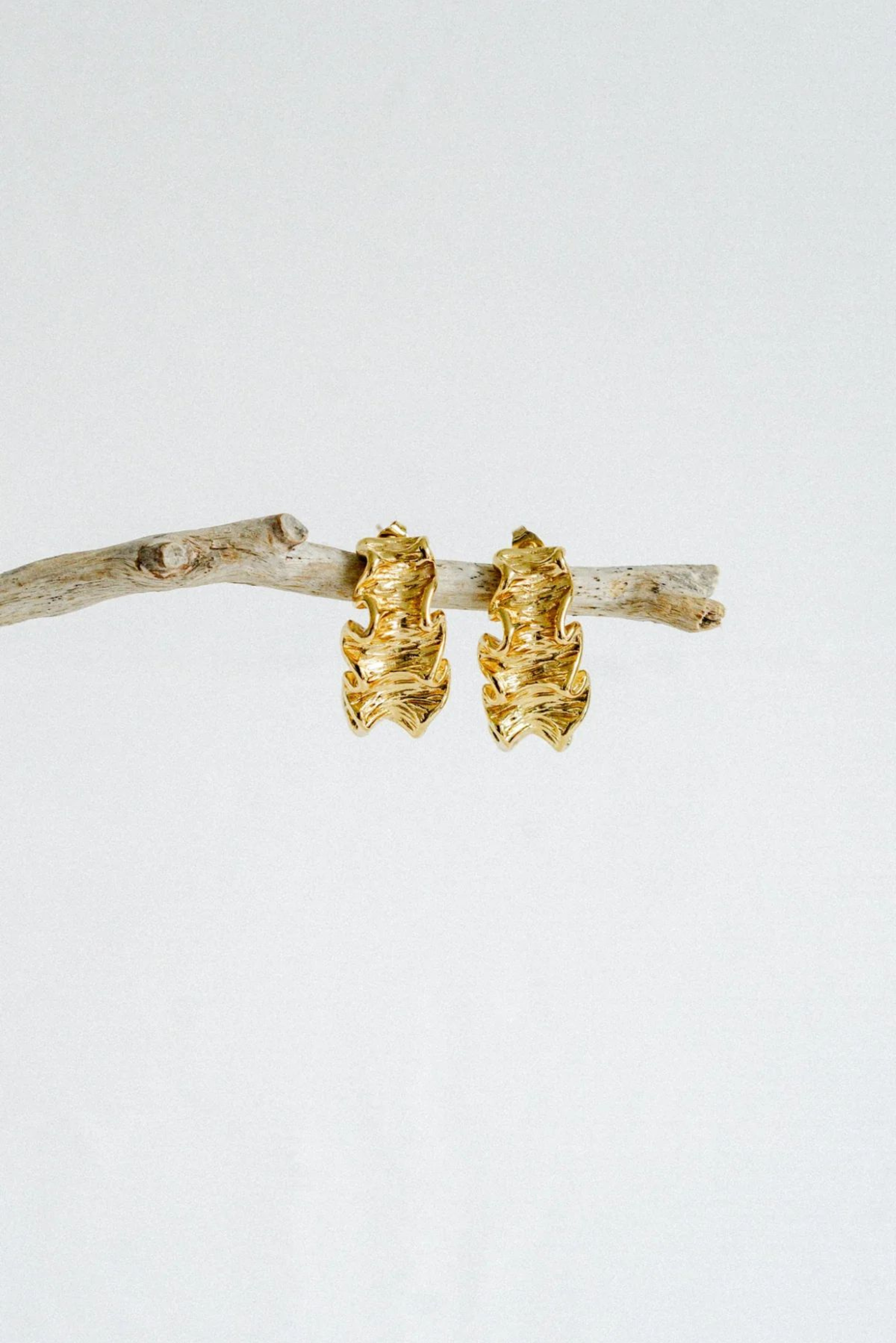 Crinkle Earrings - Gold
