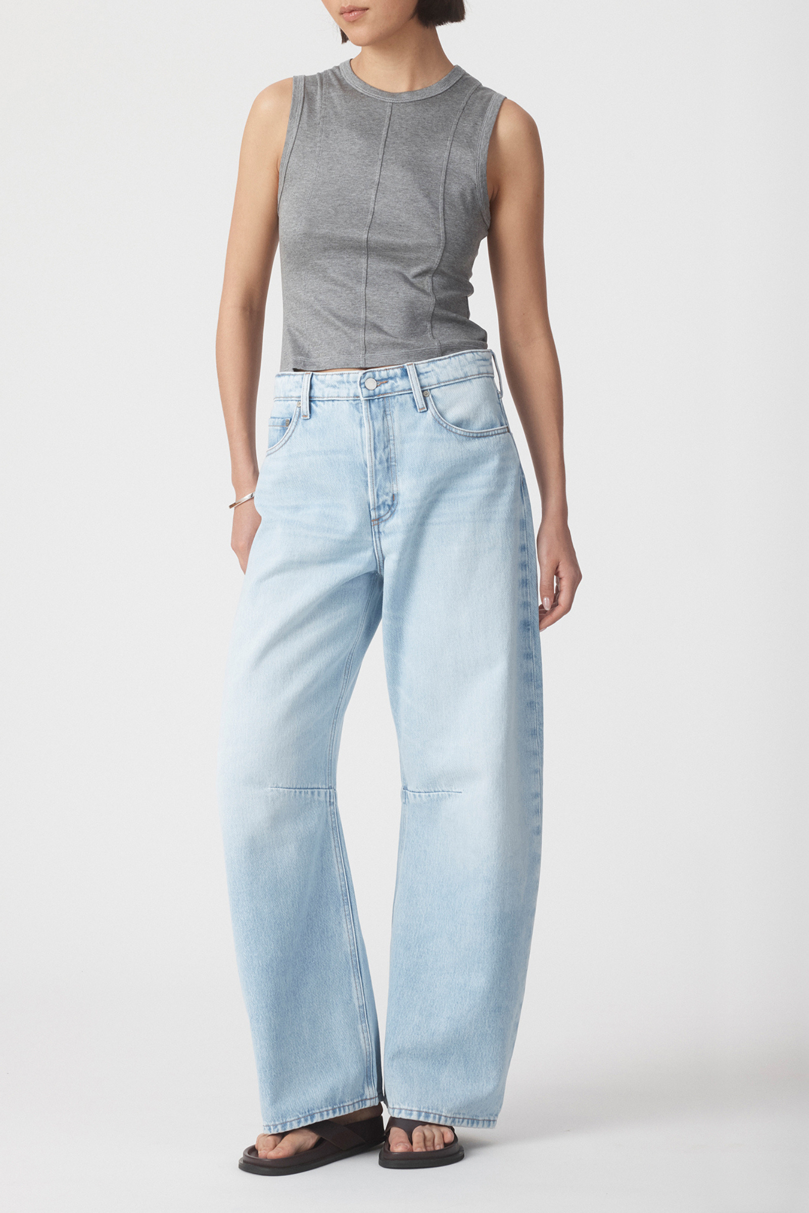 Vera Barrel Leg Jeans - Fade