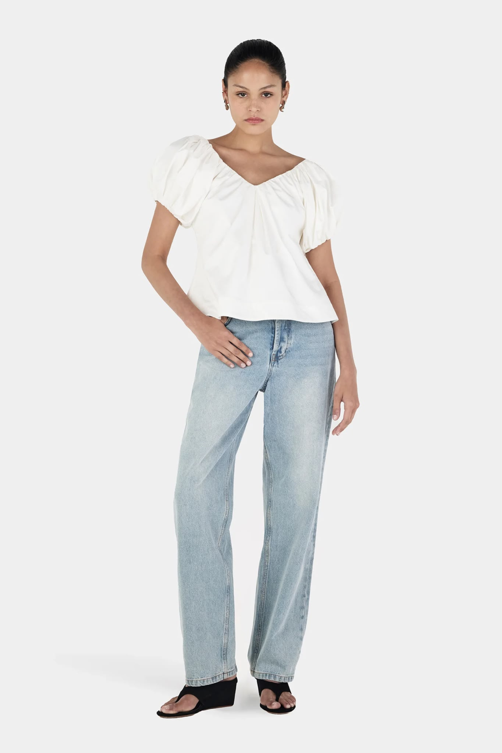Thandie Top - Ivory