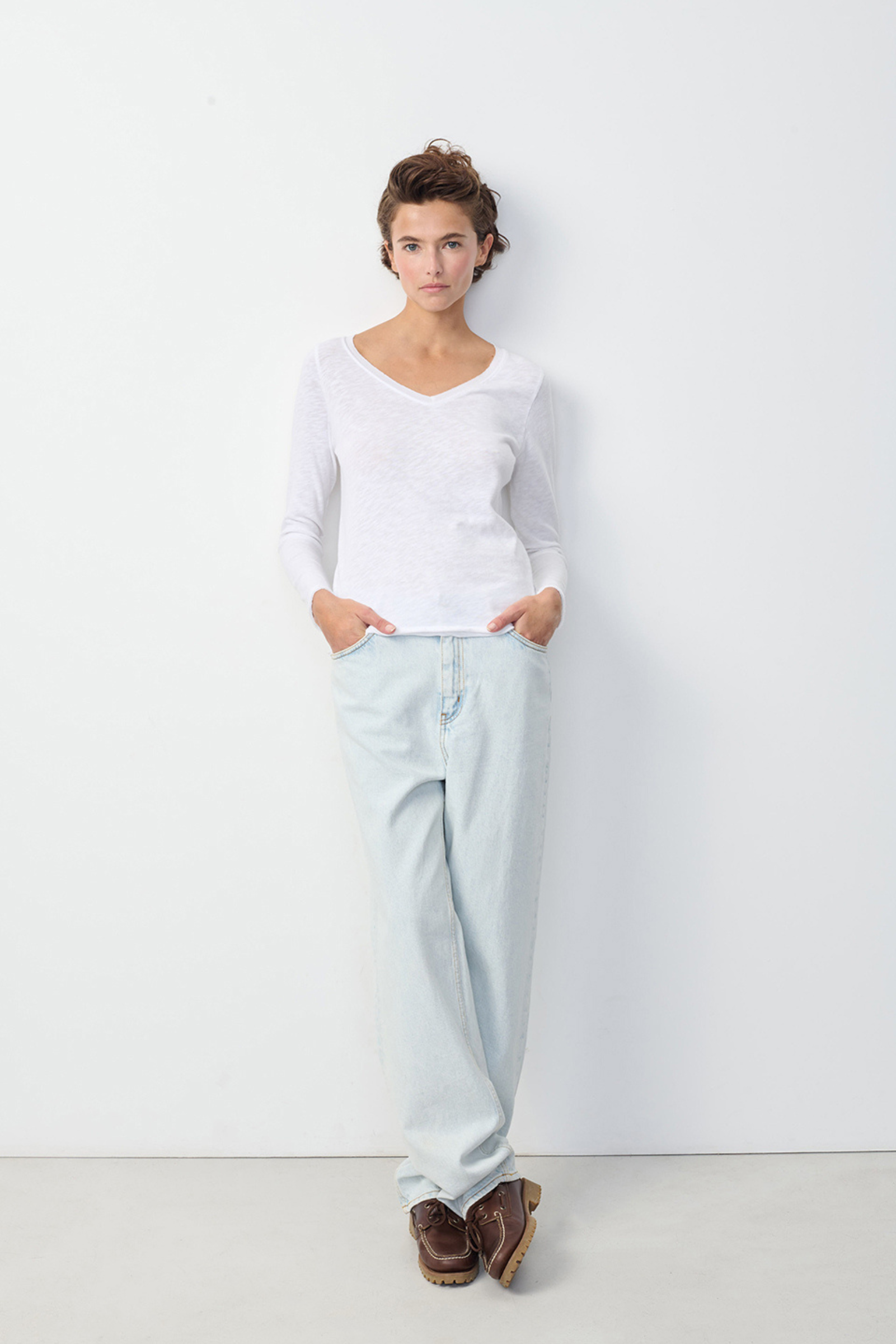 Sonoma L/S Tee V Neck - White