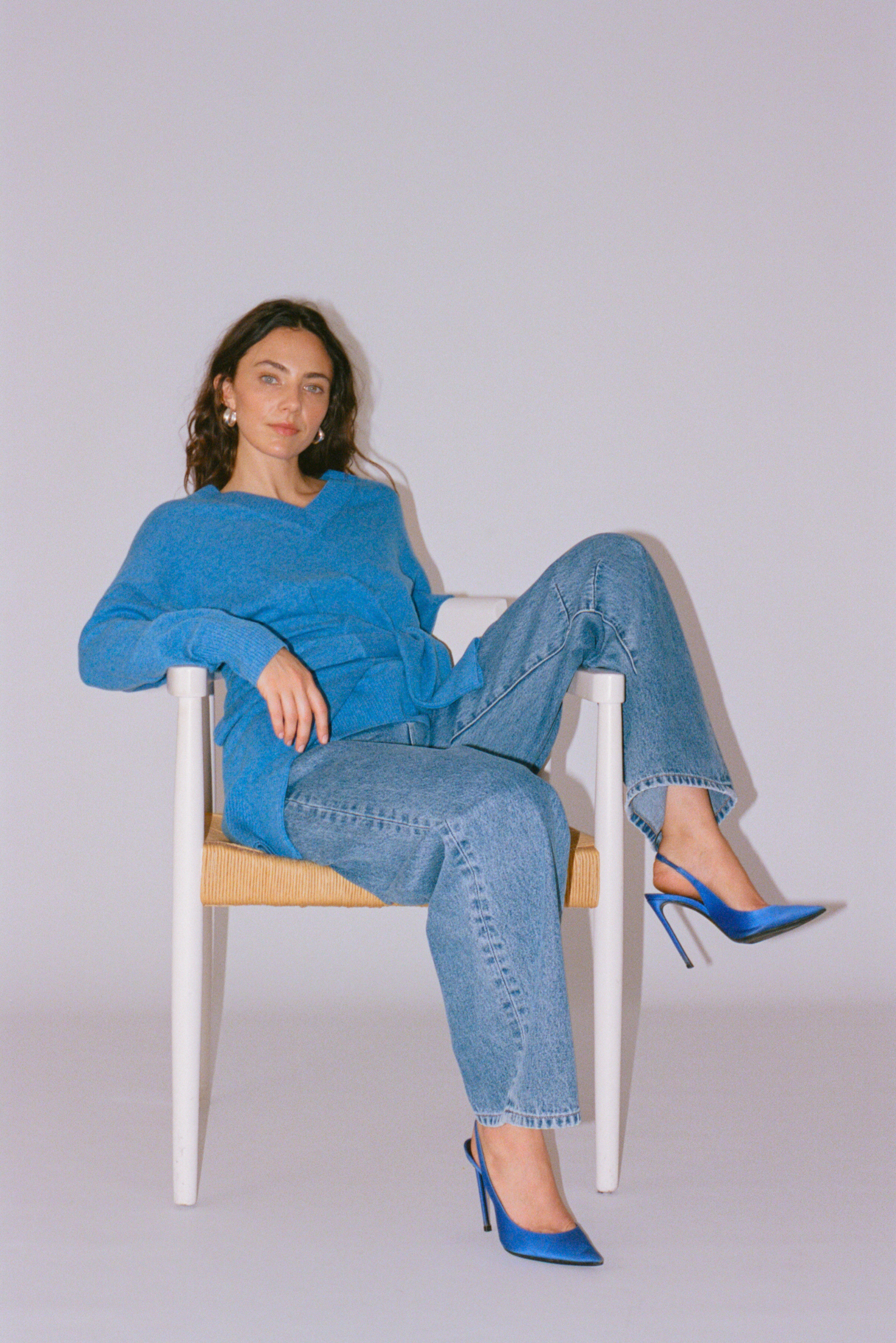 Mabel V Neck Jumper - Capri