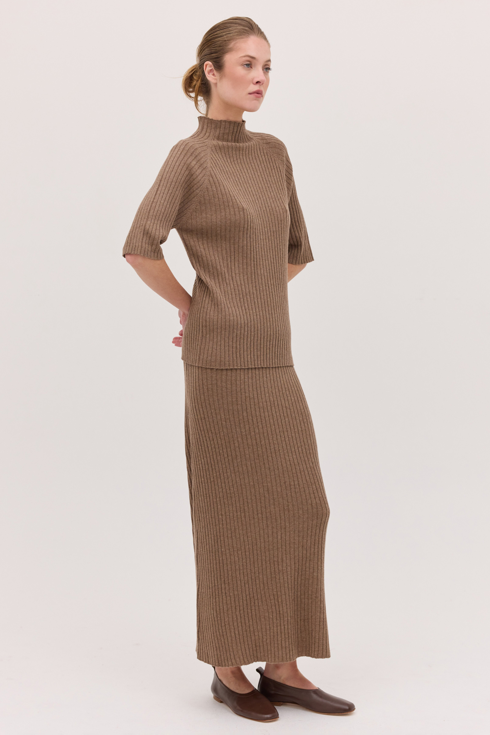 The Rib Knit Skirt - Hazel