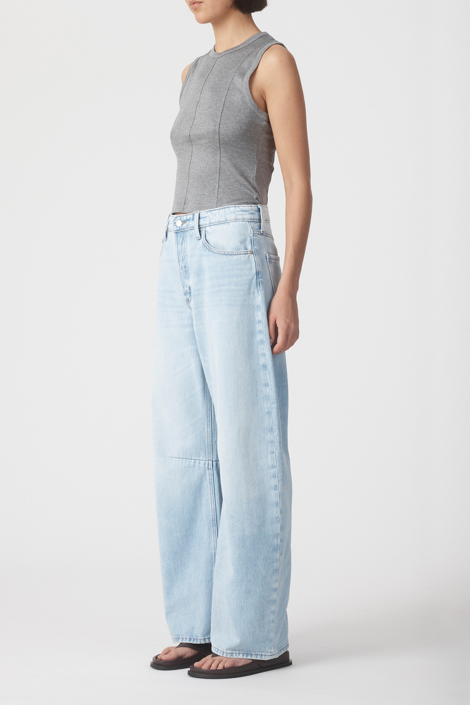 Vera Barrel Leg Jeans - Fade