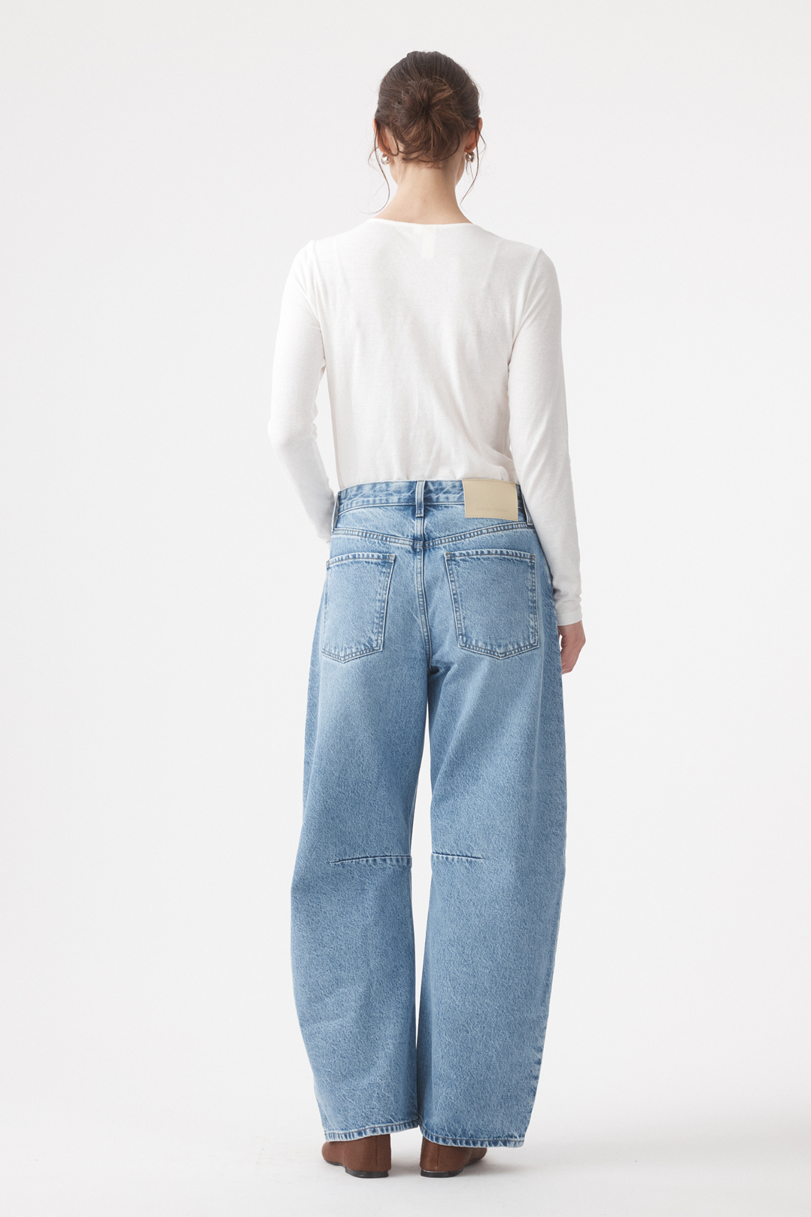 Vera Barrel Leg Jeans - Tonal