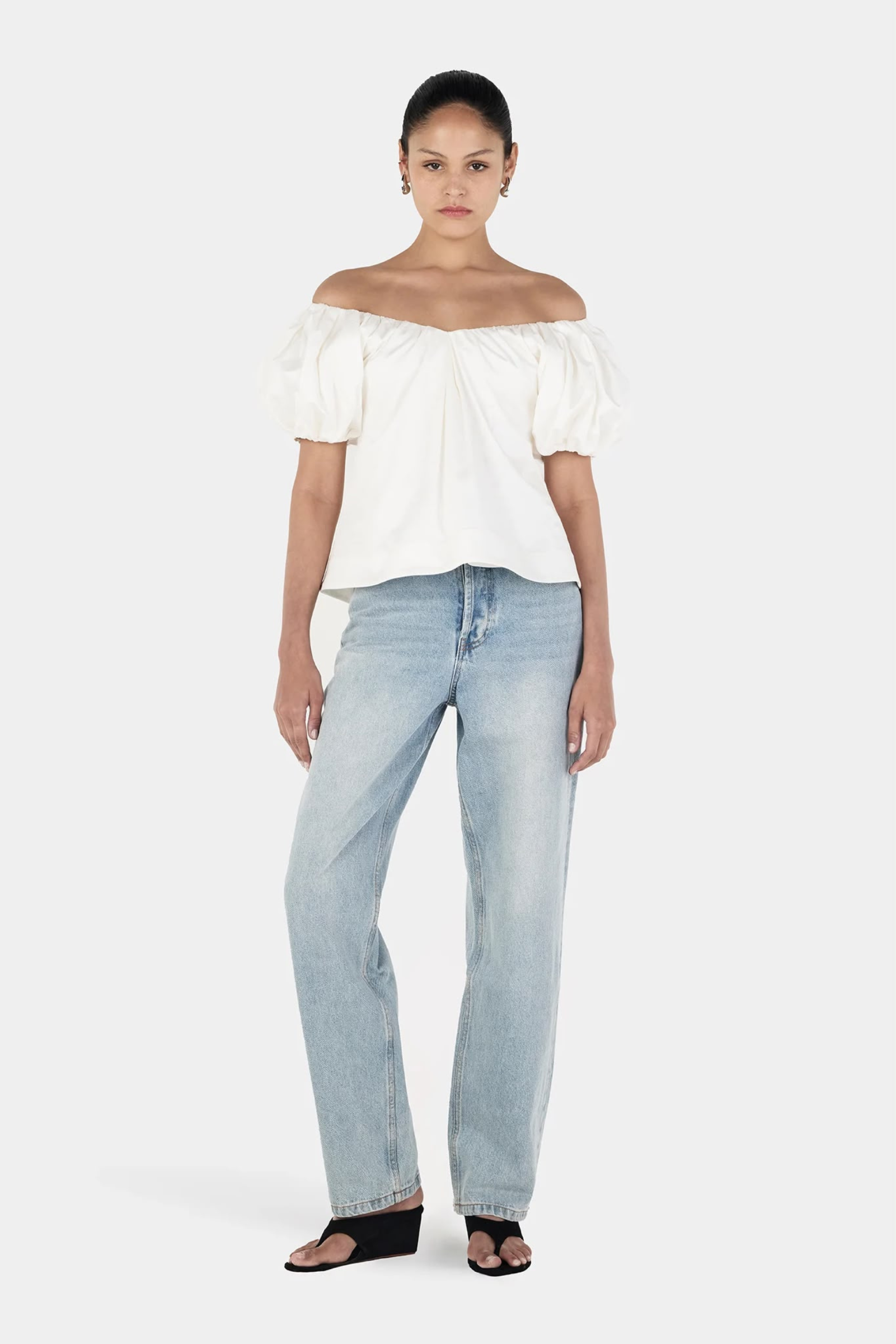 Thandie Top - Ivory