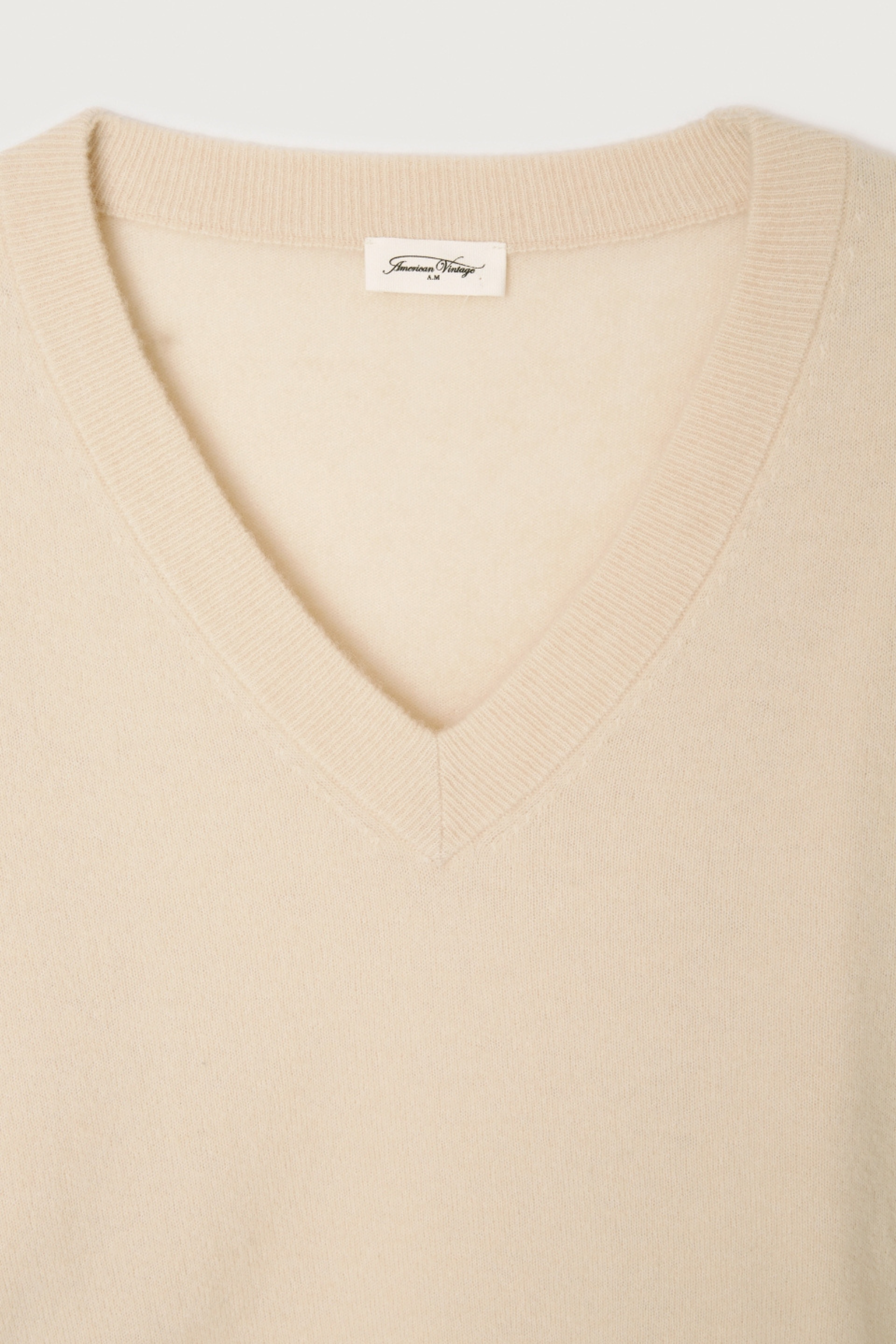 Raxow V Neck Jumper - Cream